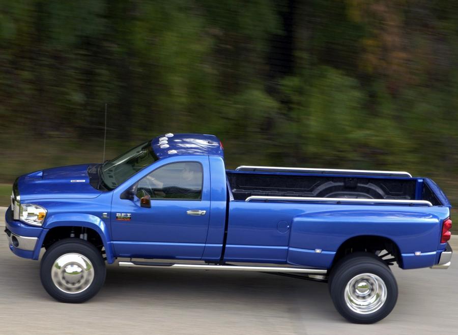  Dodge Ram 5500 BFT 2007 года  (фото 2 из 34)
